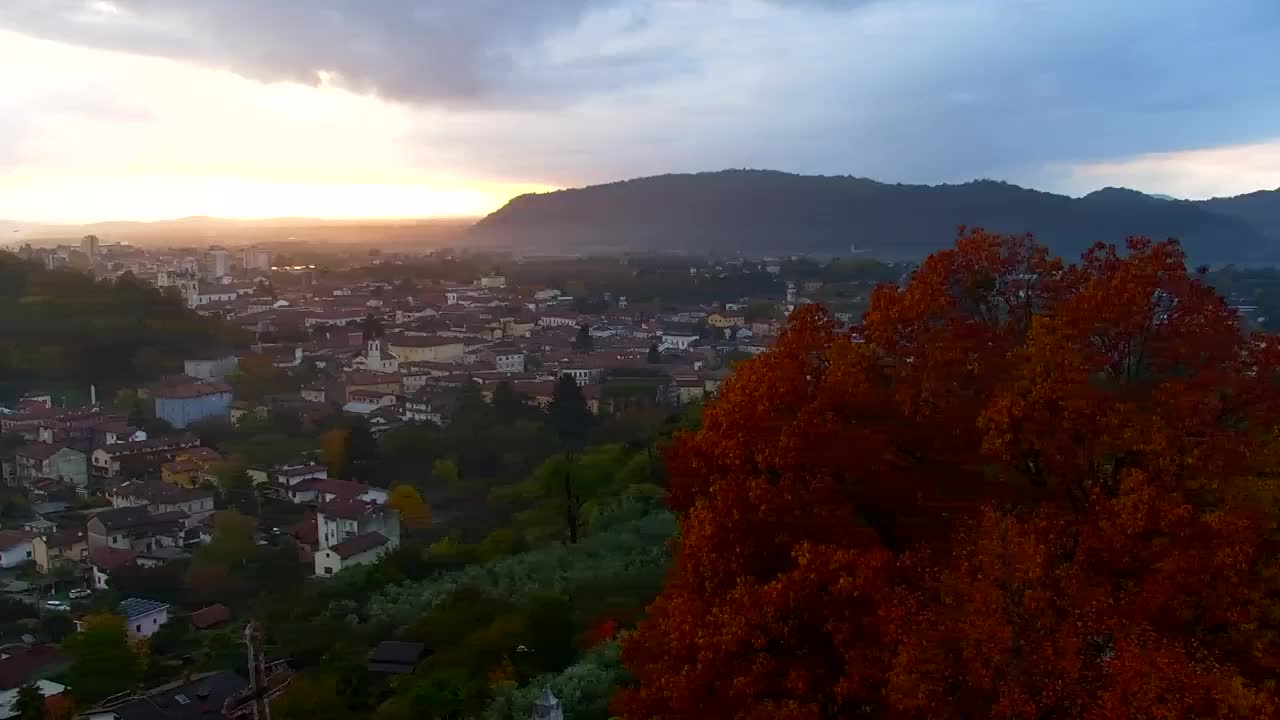 Nova Gorica y Gorizia: Impresionantes Vistas desde el Monasterio Franciscano de Kostanjevica