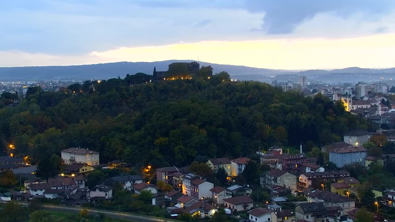 Nova Gorica e Gorizia: Panorama Mozzafiato dal Convento Francescano di Castagnevizza