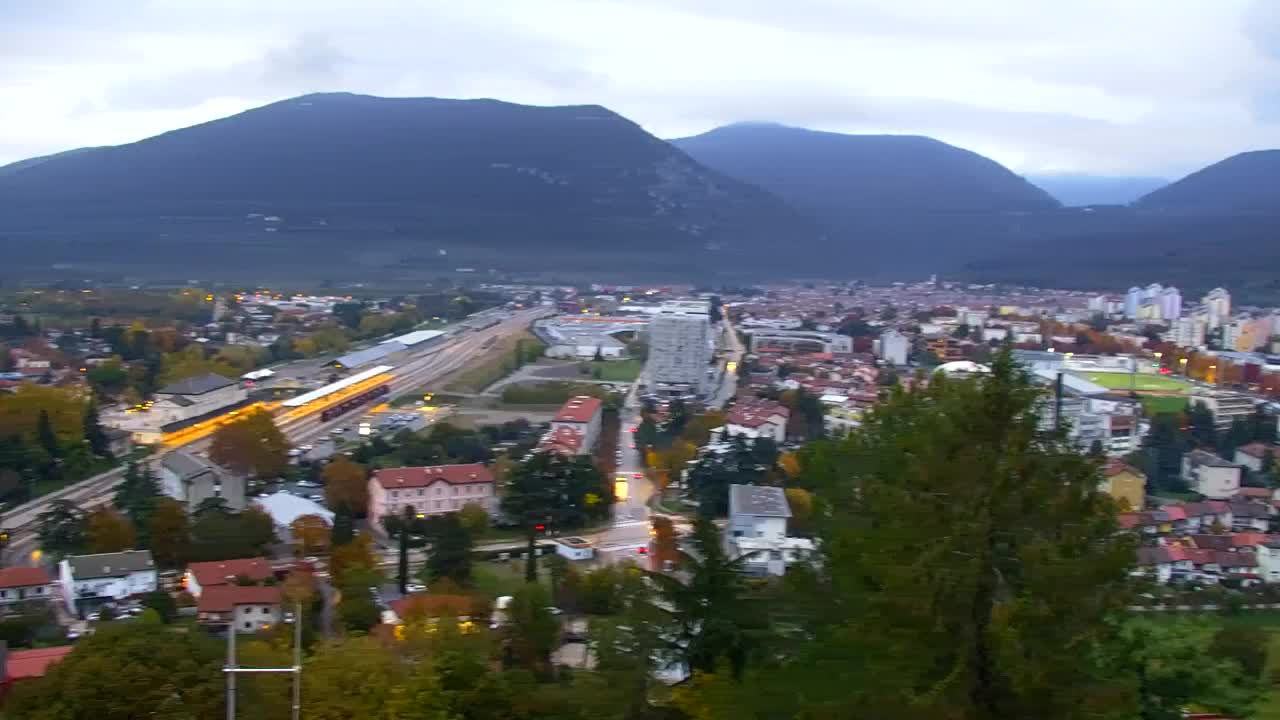 Nova Gorica e Gorizia: Panorama Mozzafiato dal Convento Francescano di Castagnevizza