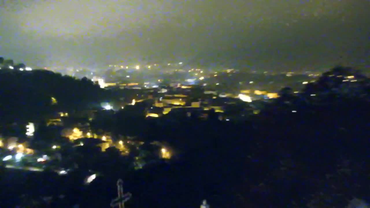 Nova Gorica e Gorizia: Panorama Mozzafiato dal Convento Francescano di Castagnevizza