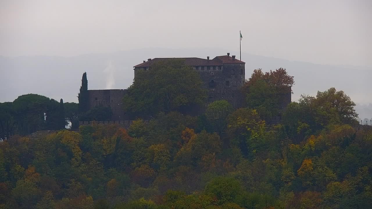 Nova Gorica e Gorizia: Panorama Mozzafiato dal Convento Francescano di Castagnevizza