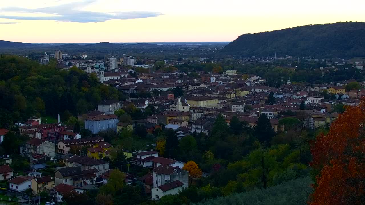 Nova Gorica e Gorizia: Panorama Mozzafiato dal Convento Francescano di Castagnevizza