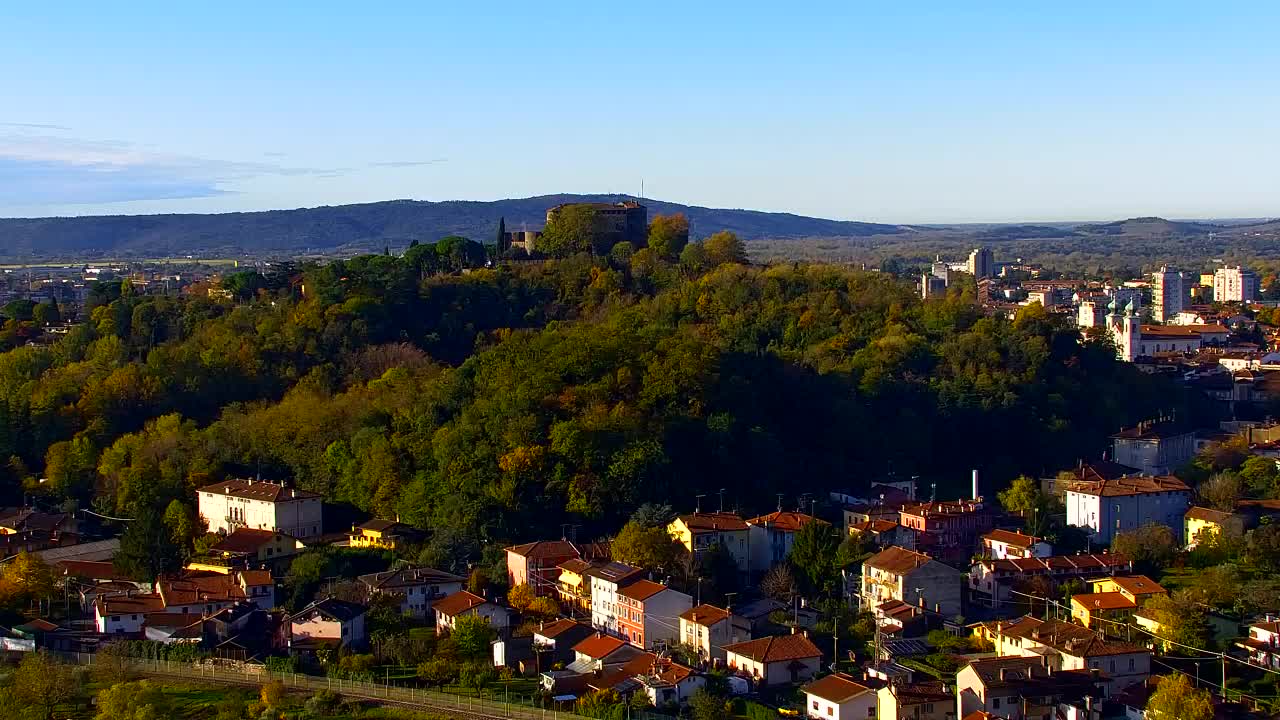 Nova Gorica i Gorica: Prekrasan Pogled iz Franjevačkog Samostana Kostanjevica