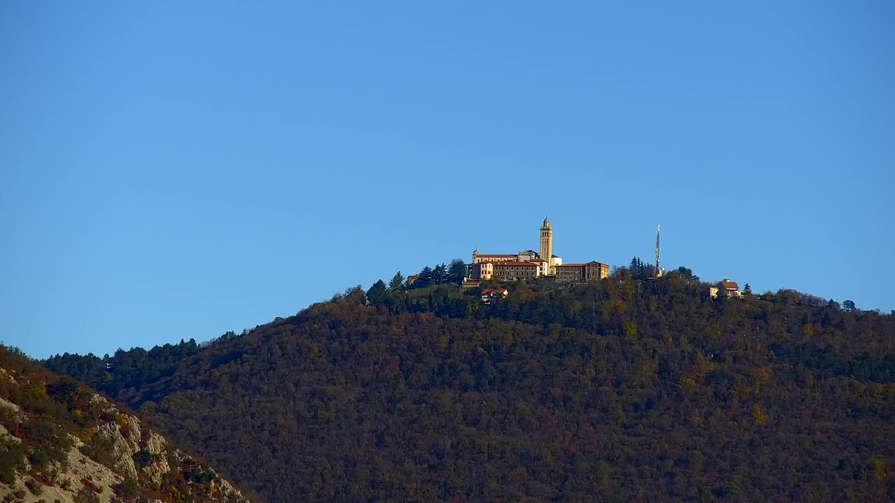 Nova Gorica y Gorizia: Impresionantes Vistas desde el Monasterio Franciscano de Kostanjevica