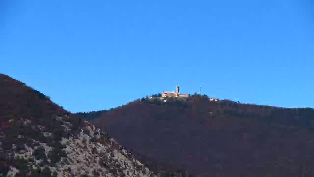 Nova Gorica e Gorizia: Panorama Mozzafiato dal Convento Francescano di Castagnevizza