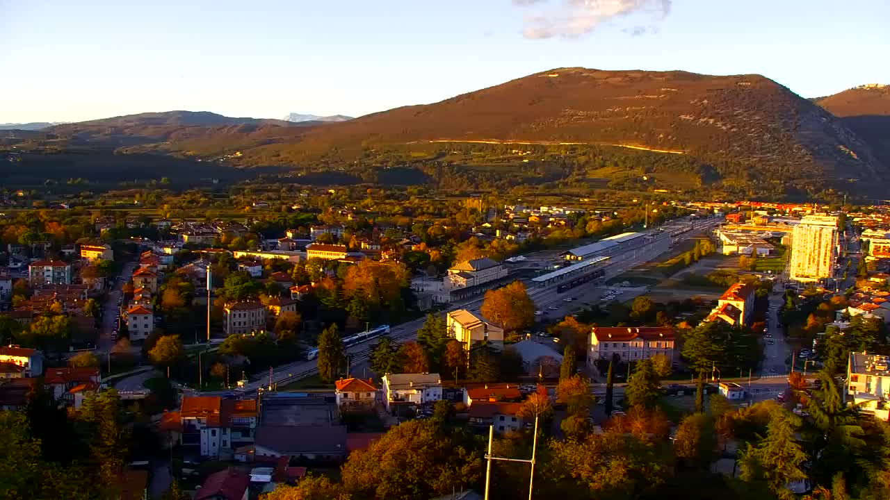 Nova Gorica e Gorizia: Panorama Mozzafiato dal Convento Francescano di Castagnevizza