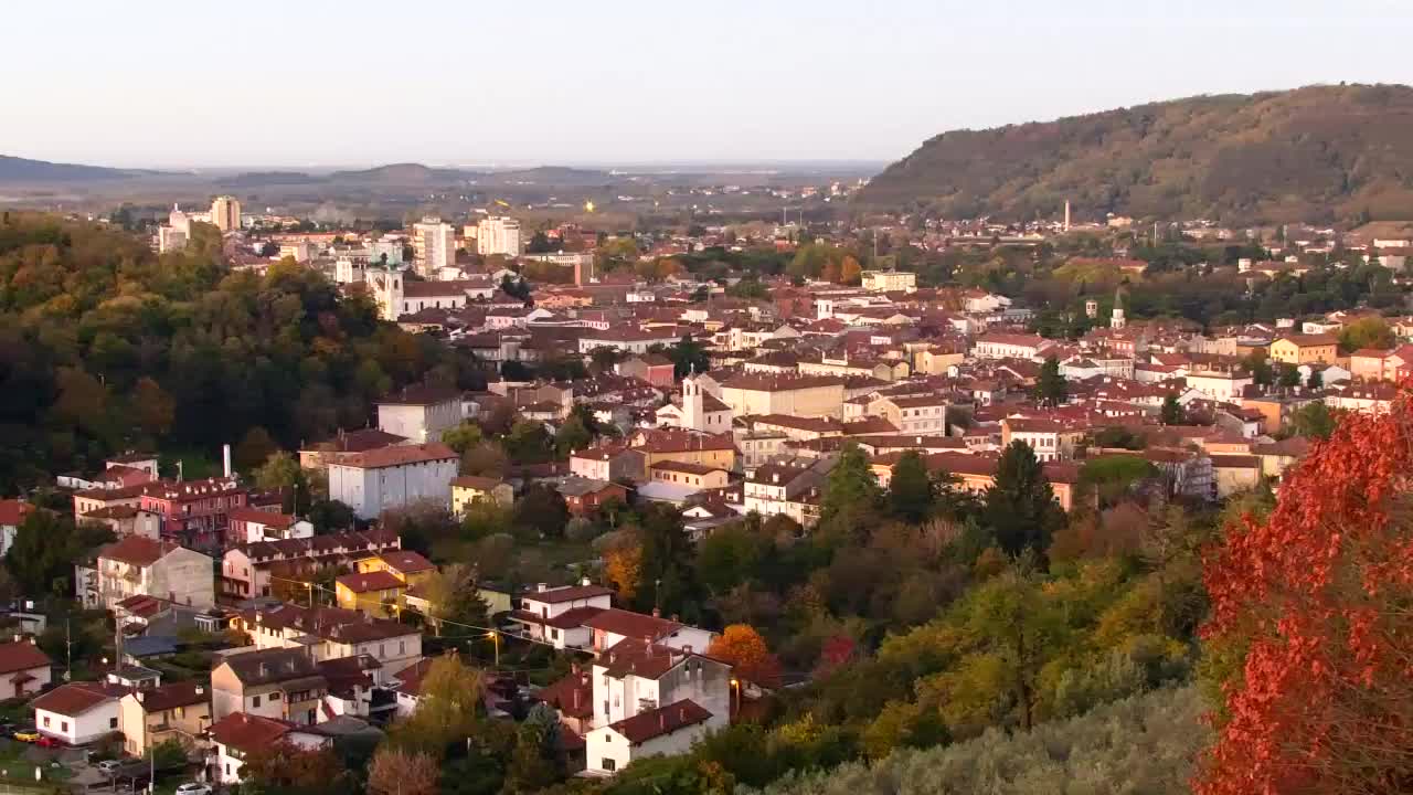 Nova Gorica und Görz: Atemberaubende Aussicht vom Franziskanerkloster Kostanjevica