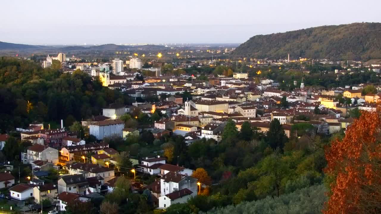 Nova Gorica e Gorizia: Panorama Mozzafiato dal Convento Francescano di Castagnevizza
