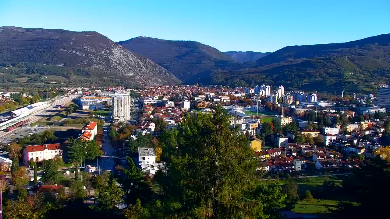 Nova Gorica e Gorizia: Panorama Mozzafiato dal Convento Francescano di Castagnevizza