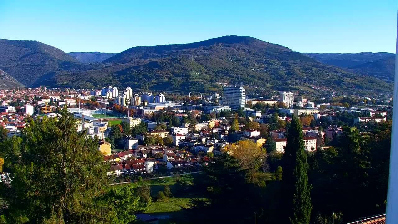 Nova Gorica e Gorizia: Panorama Mozzafiato dal Convento Francescano di Castagnevizza