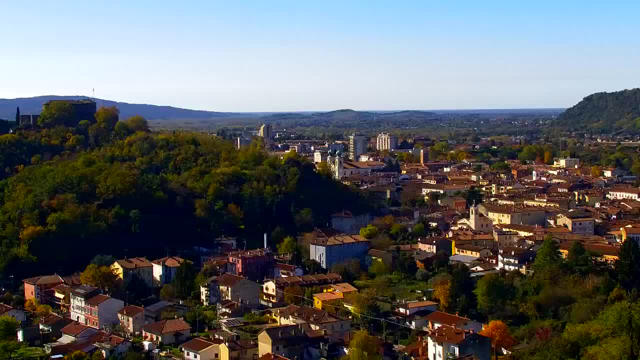 Nova Gorica i Gorica: Prekrasan Pogled iz Franjevačkog Samostana Kostanjevica