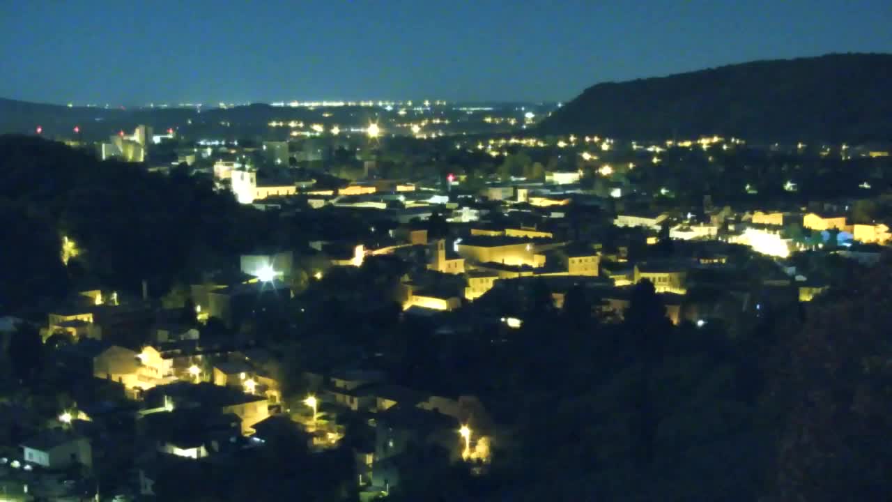 Nova Gorica e Gorizia: Panorama Mozzafiato dal Convento Francescano di Castagnevizza