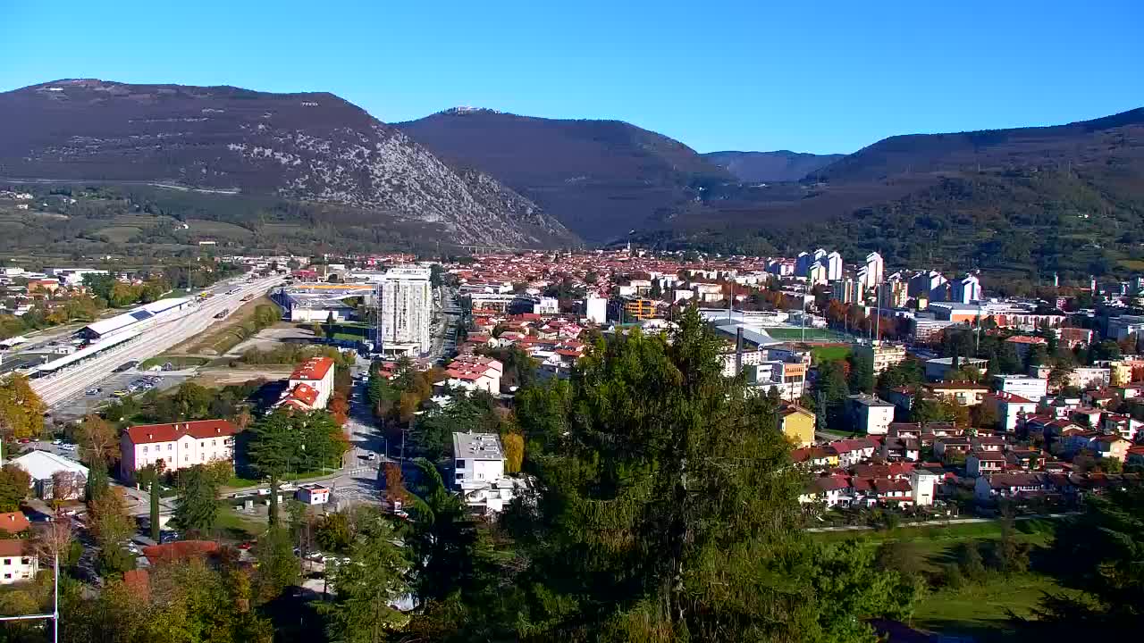 Nova Gorica e Gorizia: Panorama Mozzafiato dal Convento Francescano di Castagnevizza