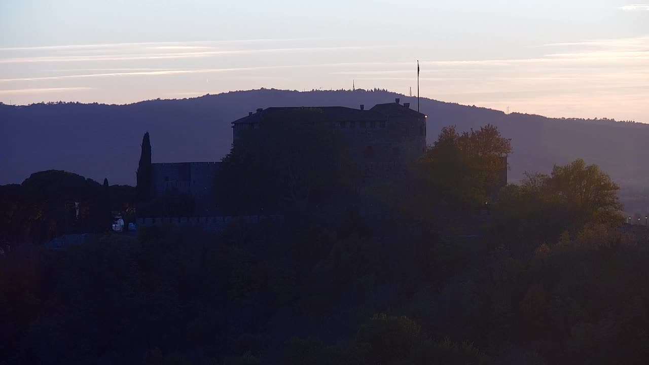 Nova Gorica y Gorizia: Impresionantes Vistas desde el Monasterio Franciscano de Kostanjevica