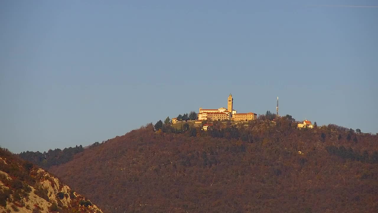 Nova Gorica y Gorizia: Impresionantes Vistas desde el Monasterio Franciscano de Kostanjevica