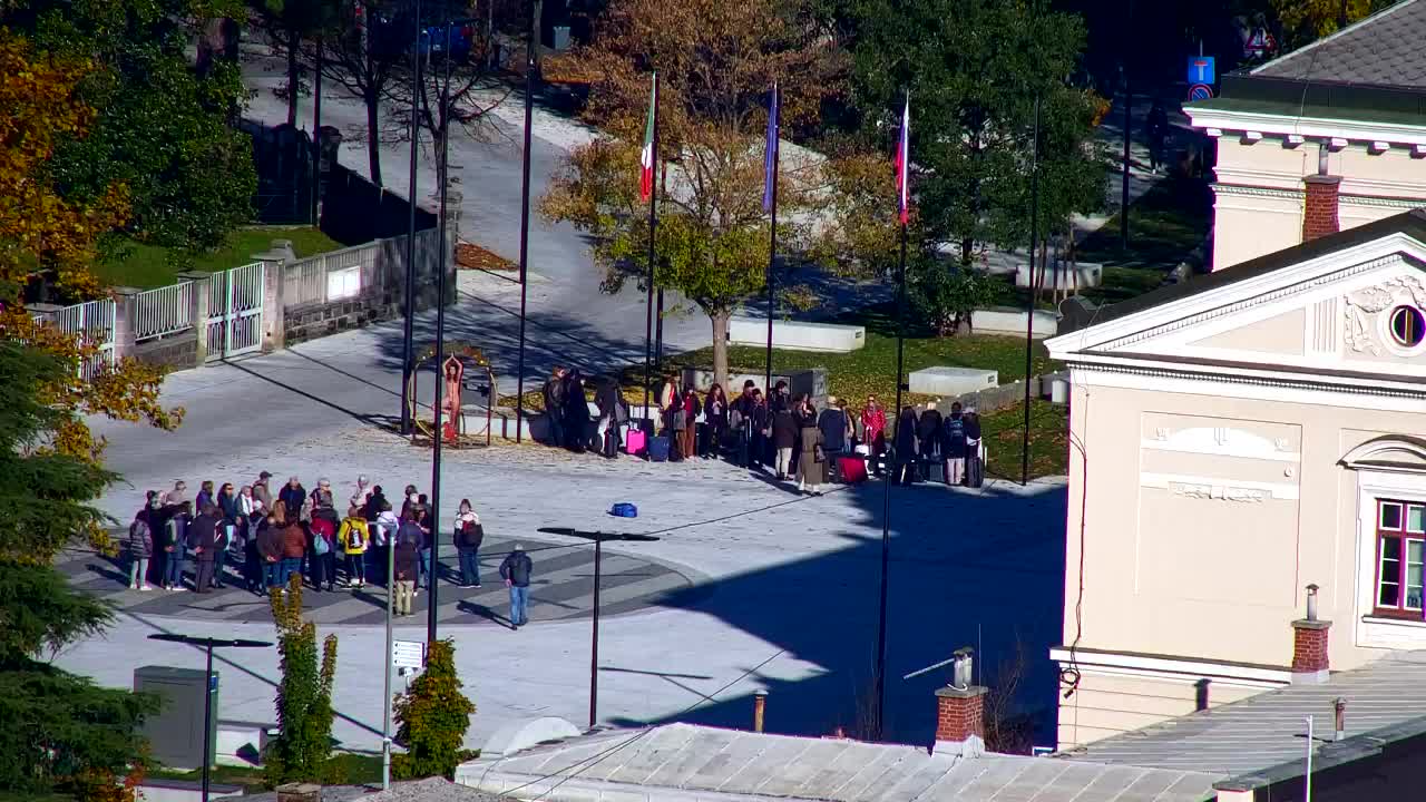 Nova Gorica e Gorizia: Panorama Mozzafiato dal Convento Francescano di Castagnevizza