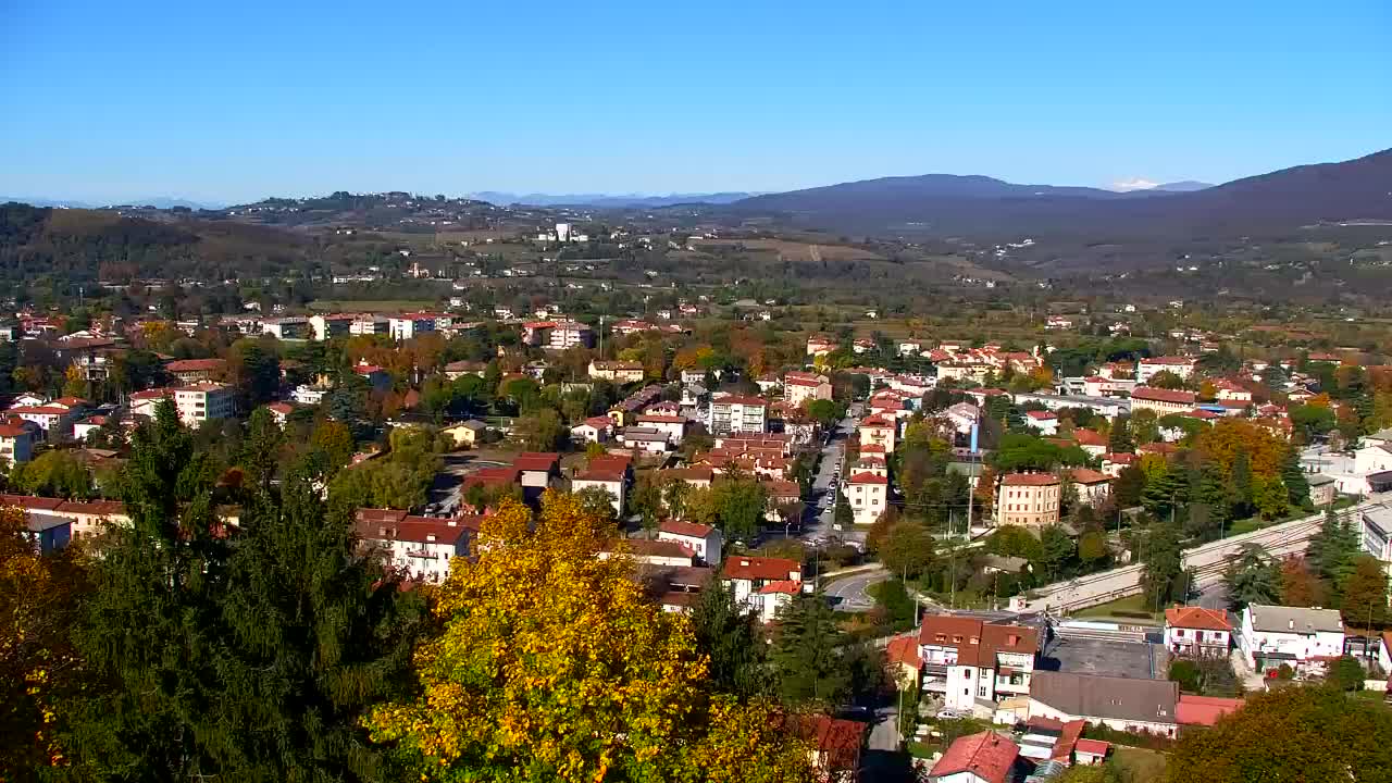 Nova Gorica e Gorizia: Panorama Mozzafiato dal Convento Francescano di Castagnevizza