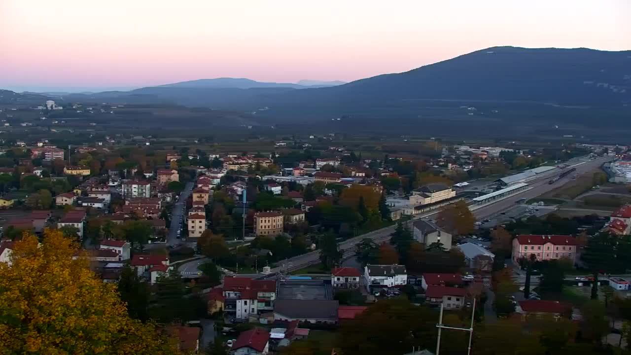 Nova Gorica y Gorizia: Impresionantes Vistas desde el Monasterio Franciscano de Kostanjevica