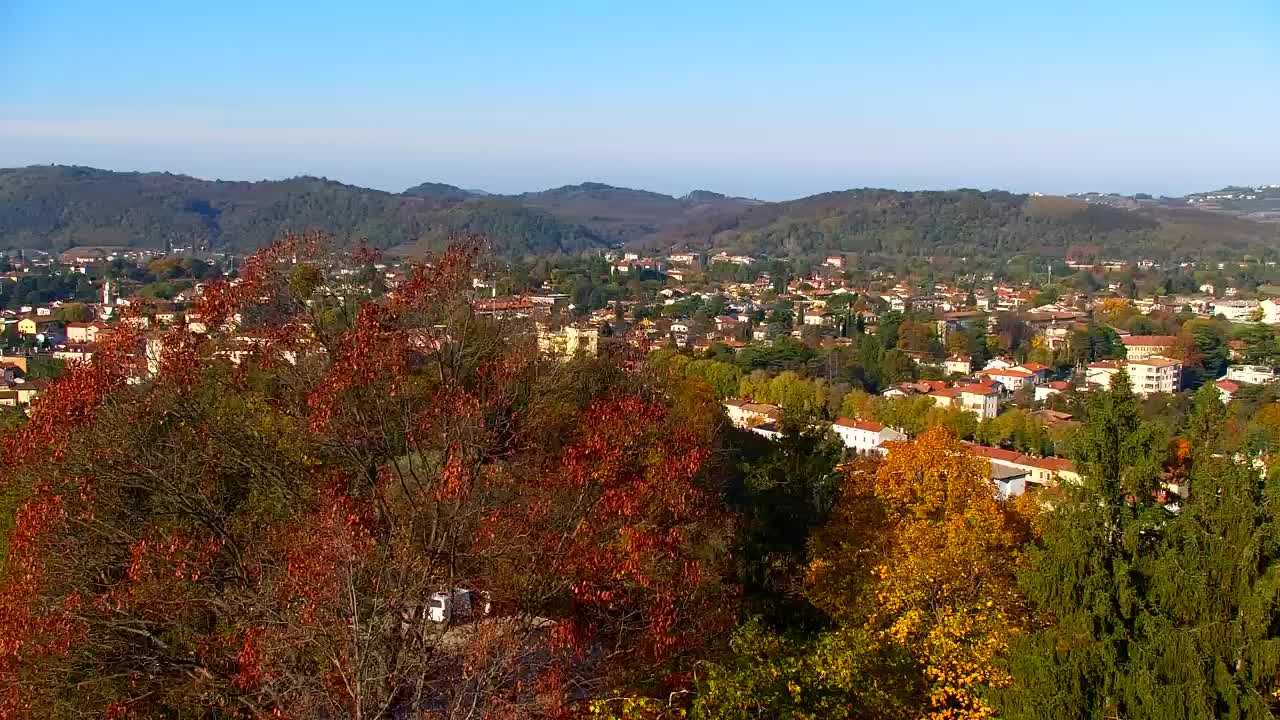 Nova Gorica e Gorizia: Panorama Mozzafiato dal Convento Francescano di Castagnevizza