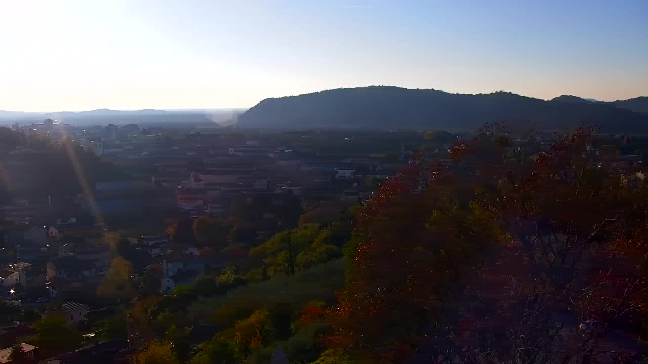 Nova Gorica i Gorica: Prekrasan Pogled iz Franjevačkog Samostana Kostanjevica