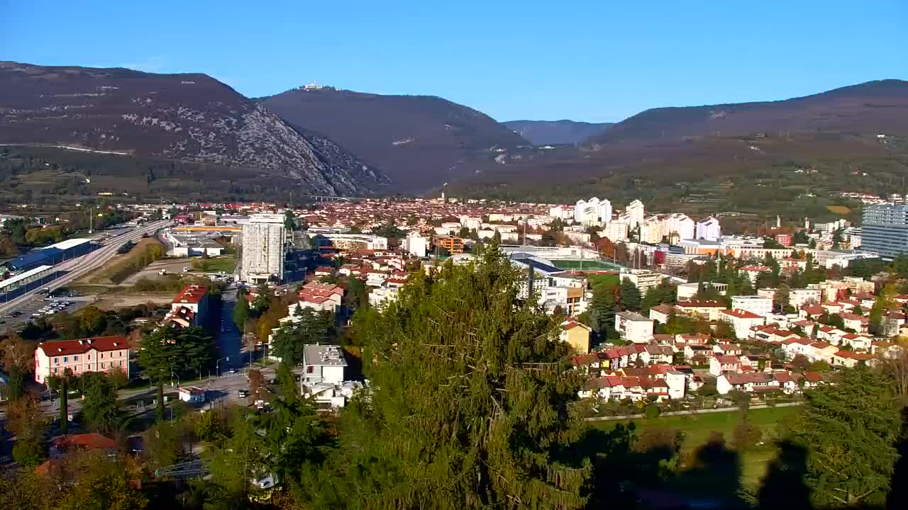 Nova Gorica y Gorizia: Impresionantes Vistas desde el Monasterio Franciscano de Kostanjevica