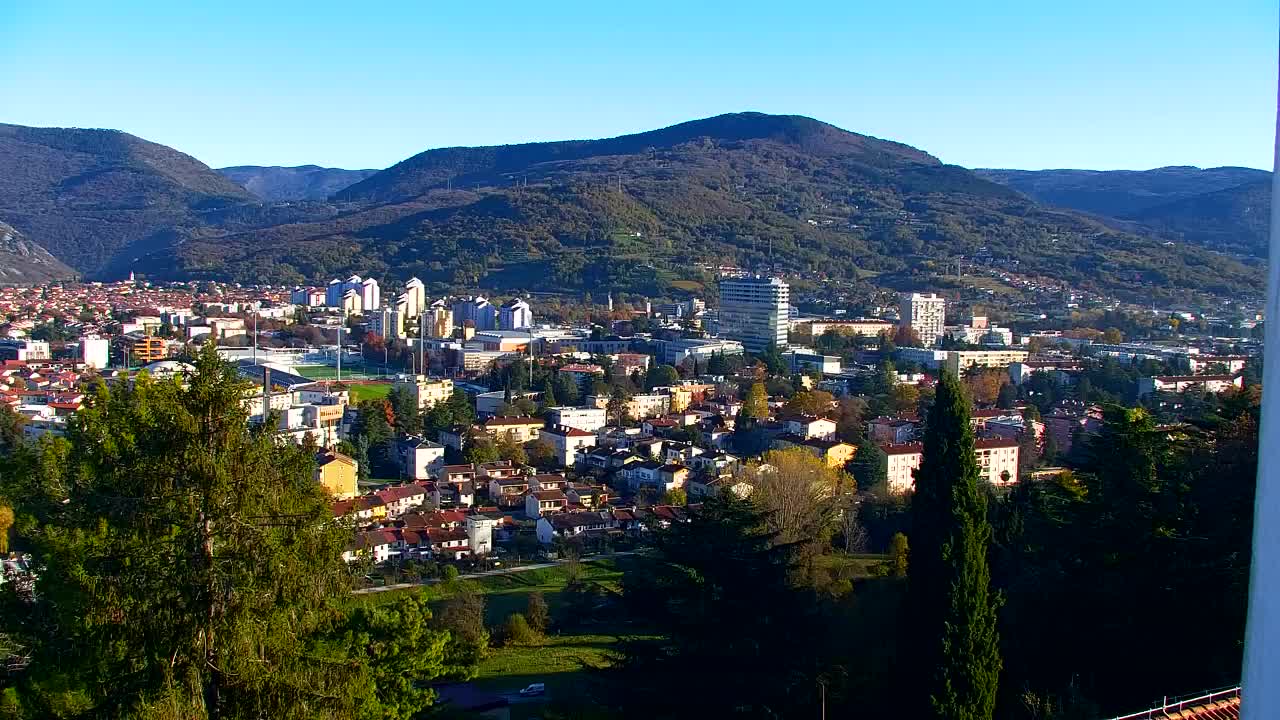 Nova Gorica e Gorizia: Panorama Mozzafiato dal Convento Francescano di Castagnevizza