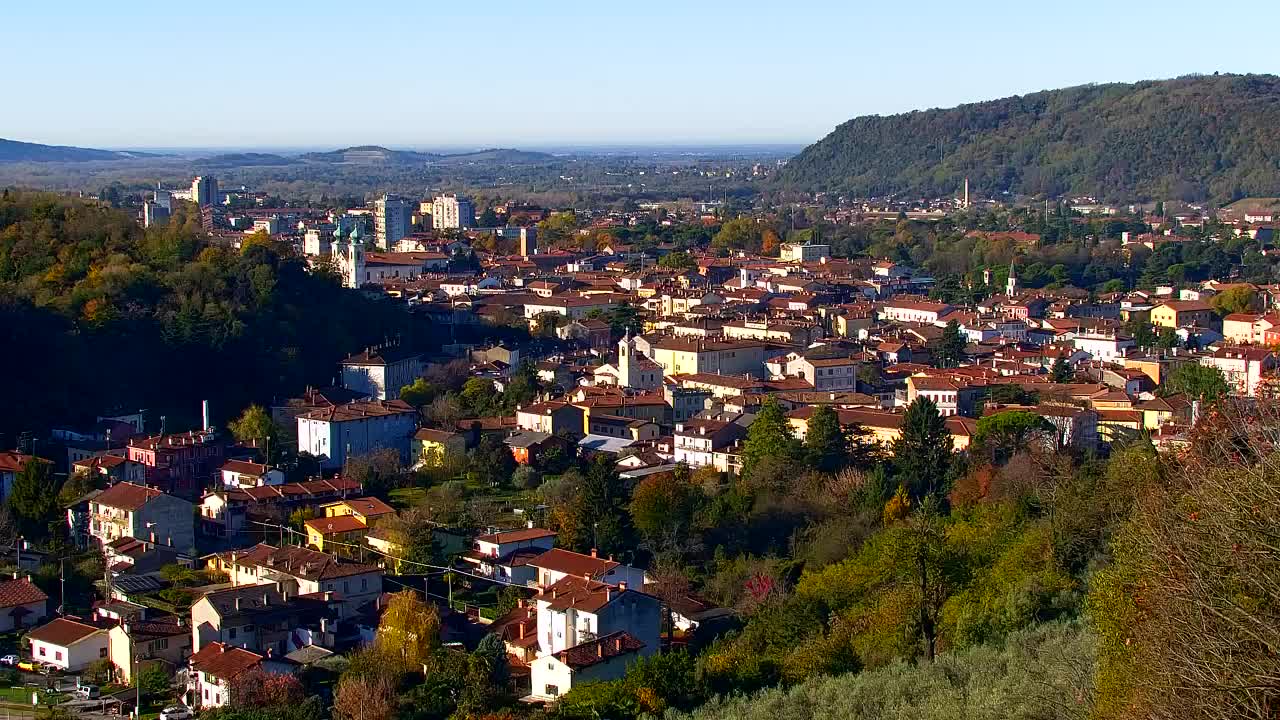 Nova Gorica e Gorizia: Panorama Mozzafiato dal Convento Francescano di Castagnevizza