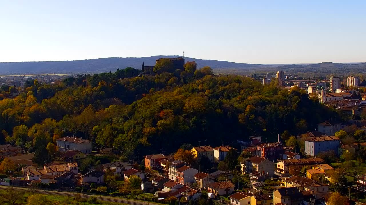 Nova Gorica e Gorizia: Panorama Mozzafiato dal Convento Francescano di Castagnevizza