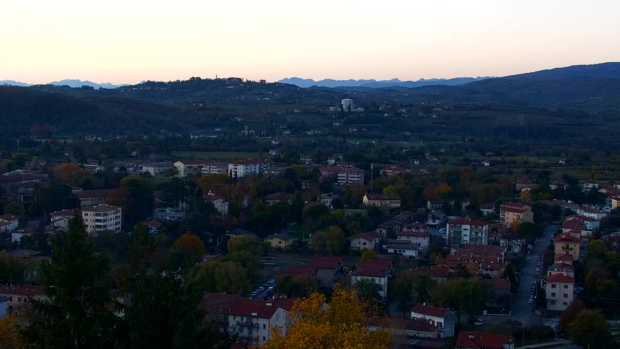 Nova Gorica i Gorica: Prekrasan Pogled iz Franjevačkog Samostana Kostanjevica