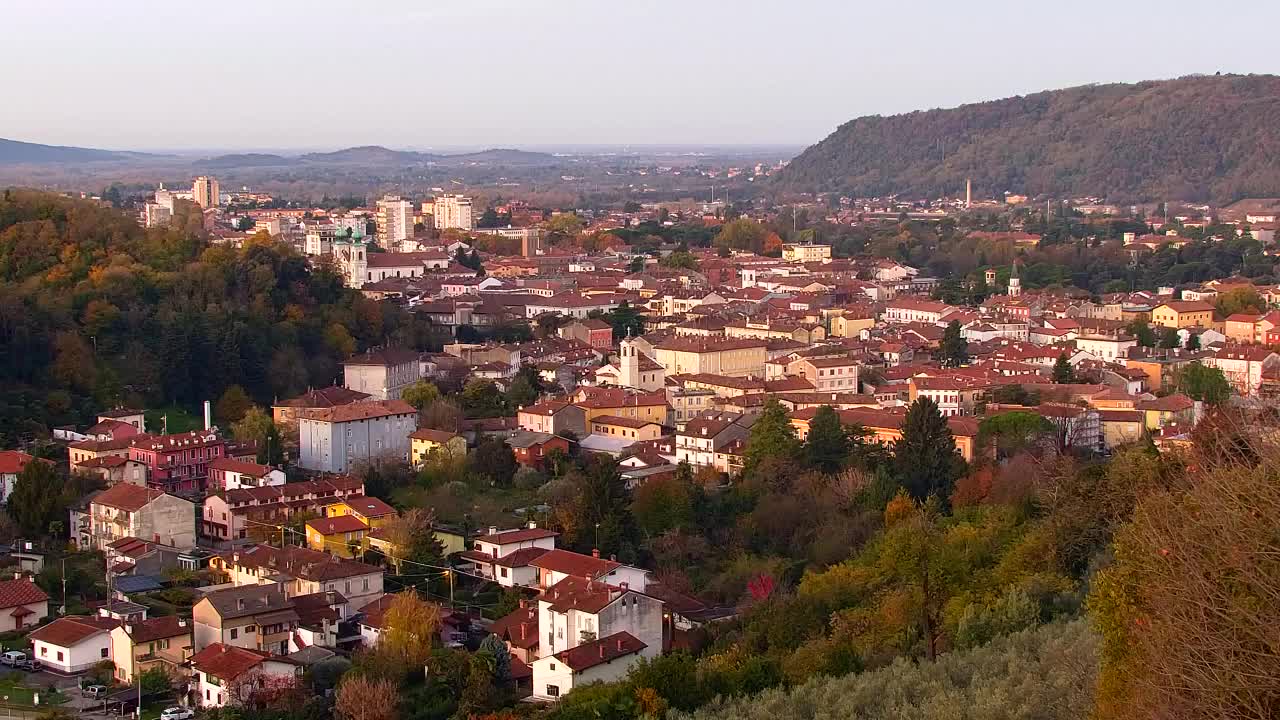 Nova Gorica e Gorizia: Panorama Mozzafiato dal Convento Francescano di Castagnevizza
