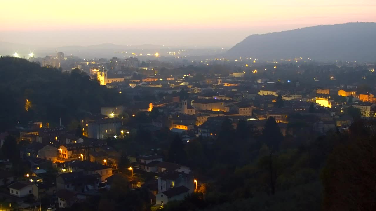 Nova Gorica i Gorica: Prekrasan Pogled iz Franjevačkog Samostana Kostanjevica