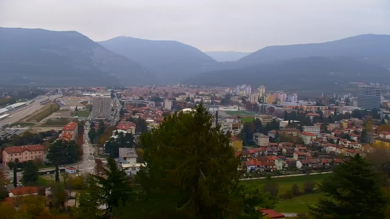 Nova Gorica i Gorica: Prekrasan Pogled iz Franjevačkog Samostana Kostanjevica