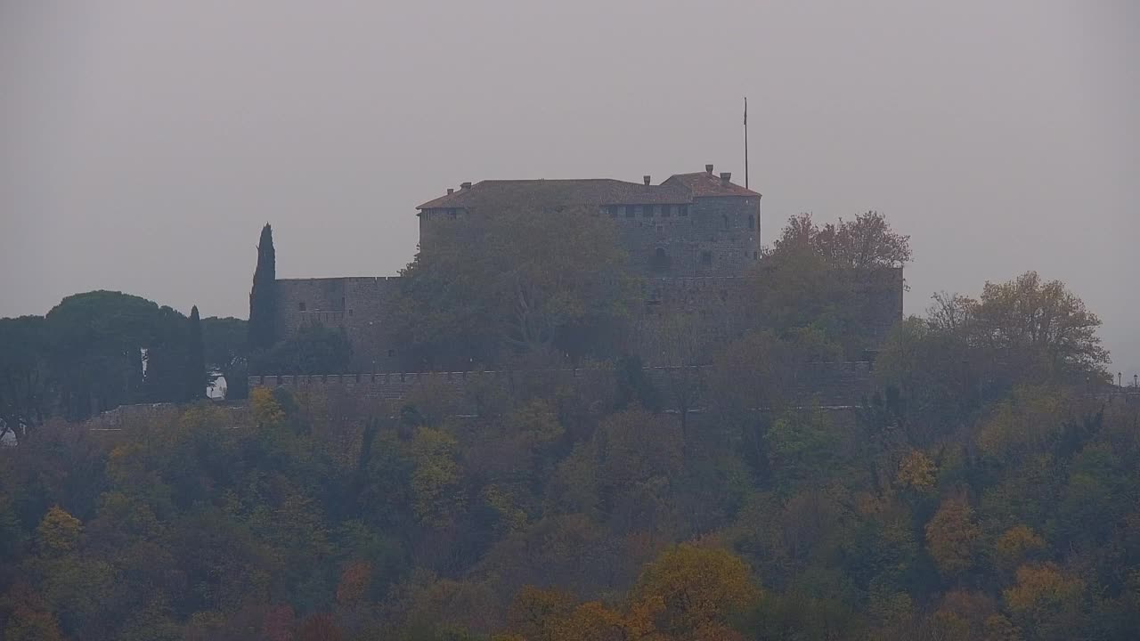 Nova Gorica e Gorizia: Panorama Mozzafiato dal Convento Francescano di Castagnevizza