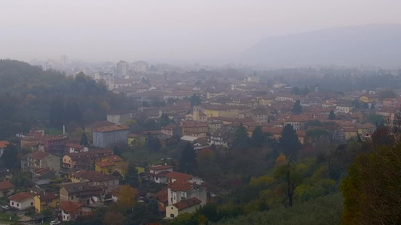 Nova Gorica e Gorizia: Panorama Mozzafiato dal Convento Francescano di Castagnevizza