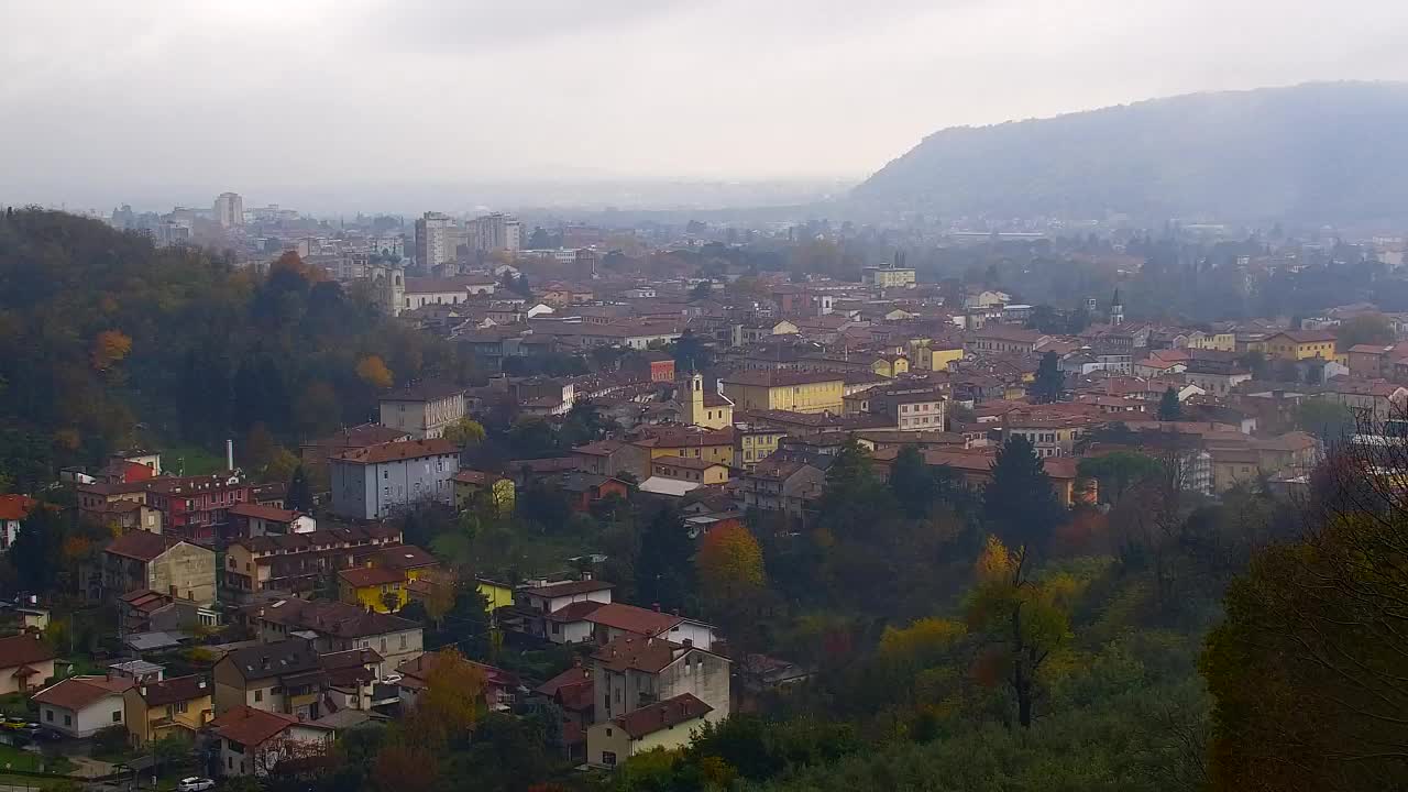 Nova Gorica e Gorizia: Panorama Mozzafiato dal Convento Francescano di Castagnevizza