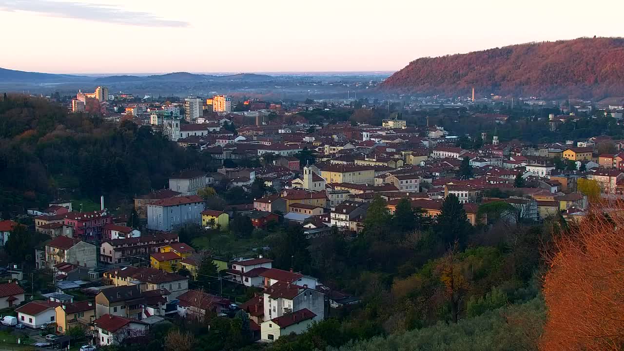 Nova Gorica y Gorizia: Impresionantes Vistas desde el Monasterio Franciscano de Kostanjevica