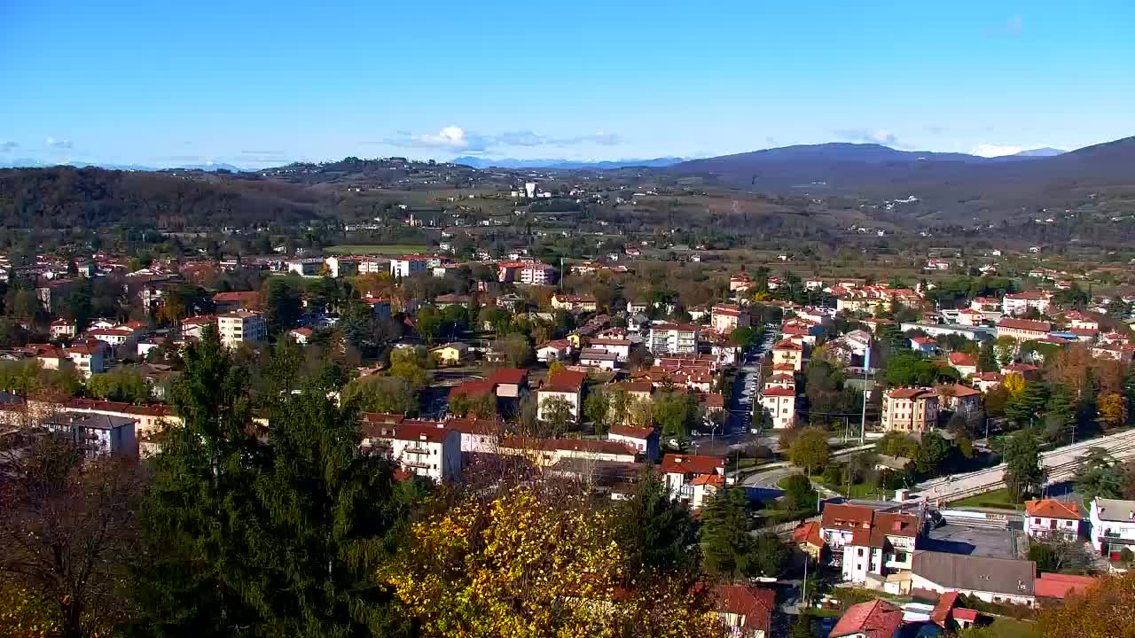 Nova Gorica e Gorizia: Panorama Mozzafiato dal Convento Francescano di Castagnevizza