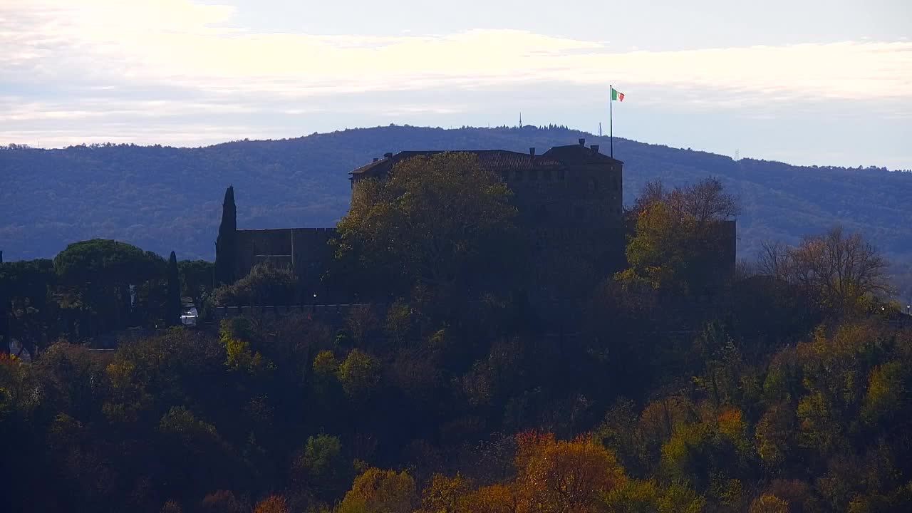 Nova Gorica e Gorizia: Panorama Mozzafiato dal Convento Francescano di Castagnevizza
