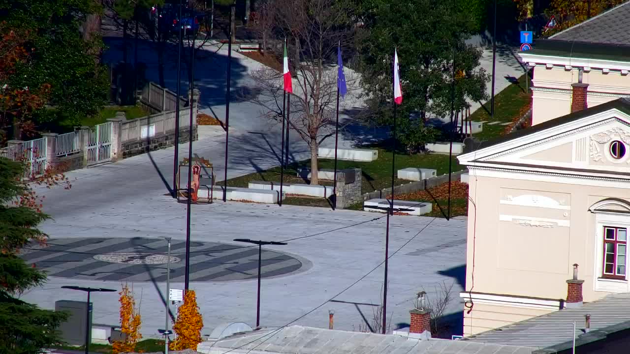 Nova Gorica e Gorizia: Panorama Mozzafiato dal Convento Francescano di Castagnevizza