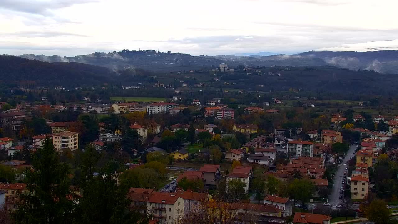 Nova Gorica e Gorizia: Panorama Mozzafiato dal Convento Francescano di Castagnevizza