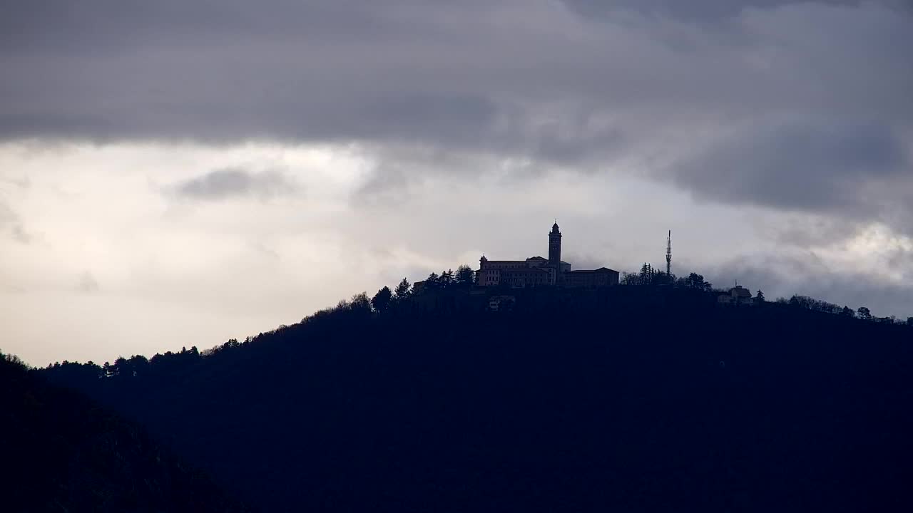 Nova Gorica i Gorica: Prekrasan Pogled iz Franjevačkog Samostana Kostanjevica