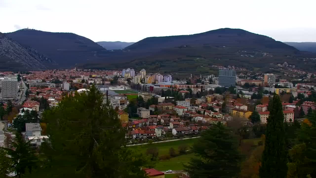 Nova Gorica y Gorizia: Impresionantes Vistas desde el Monasterio Franciscano de Kostanjevica