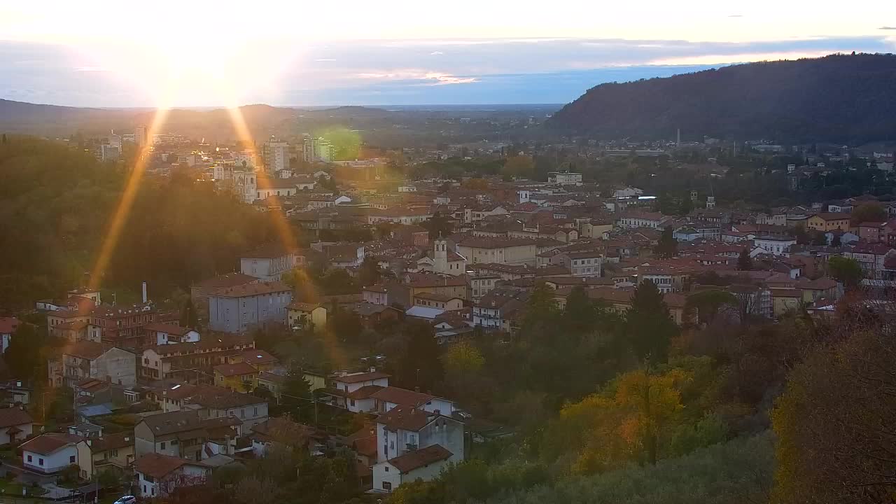 Nova Gorica e Gorizia: Panorama Mozzafiato dal Convento Francescano di Castagnevizza