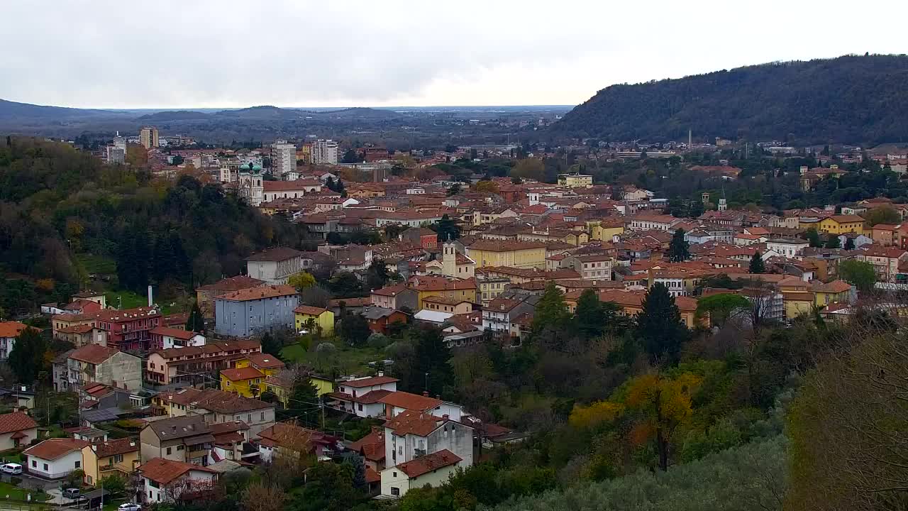 Nova Gorica e Gorizia: Panorama Mozzafiato dal Convento Francescano di Castagnevizza