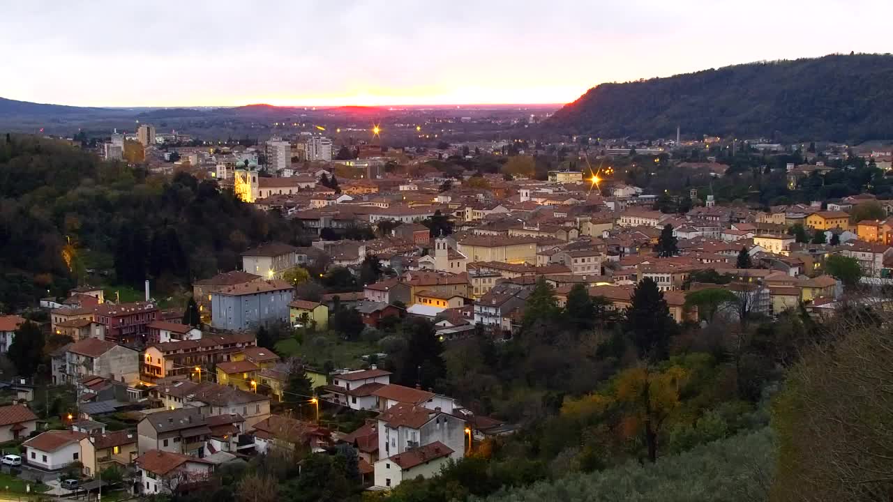 Nova Gorica in Gorica: Čudovit Razgled iz Frančiškanskega Samostana Kostanjevica