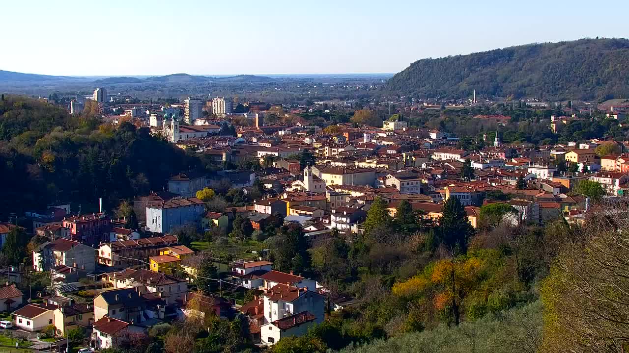 Nova Gorica i Gorica: Prekrasan Pogled iz Franjevačkog Samostana Kostanjevica