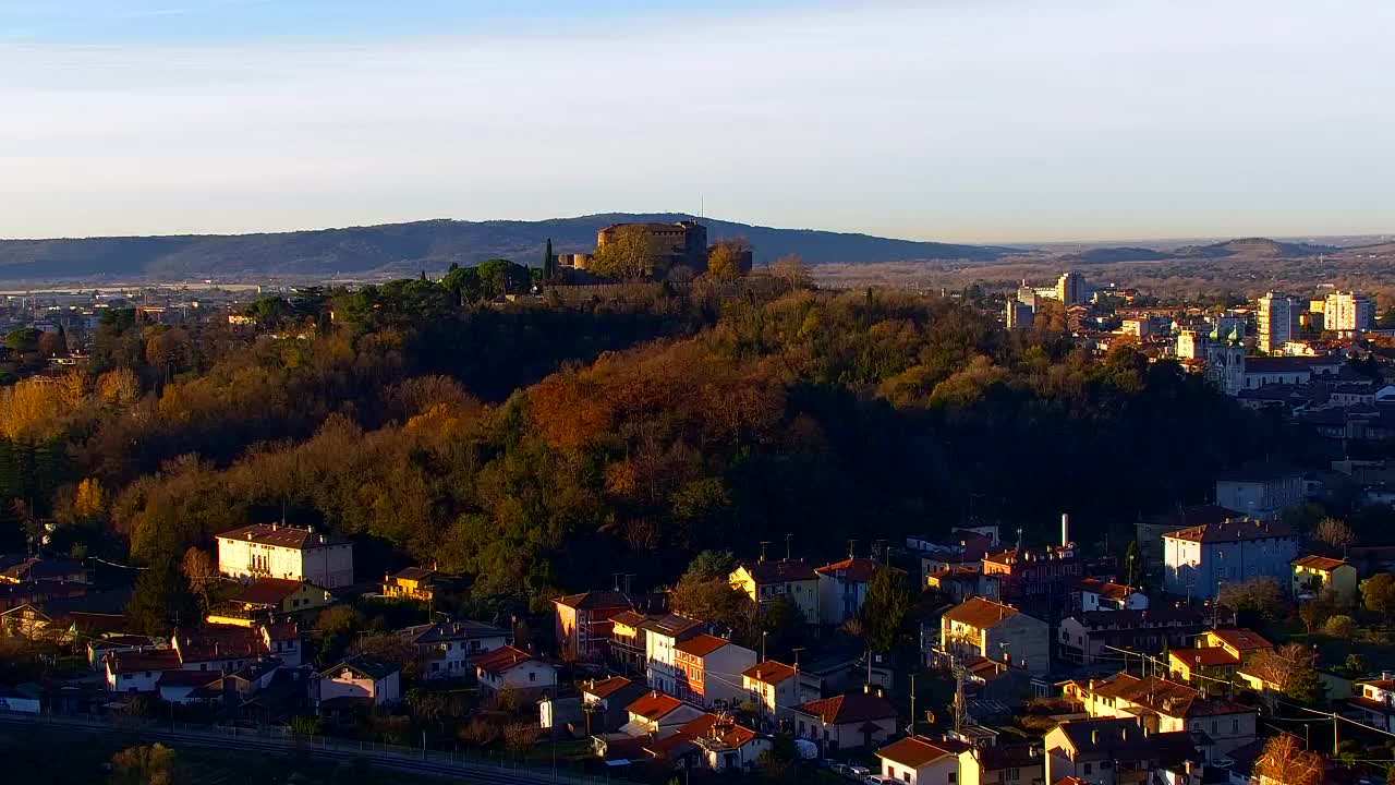 Nova Gorica i Gorica: Prekrasan Pogled iz Franjevačkog Samostana Kostanjevica