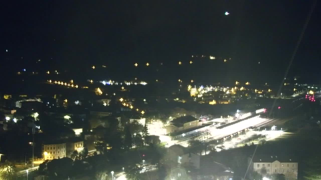 Nova Gorica i Gorica: Prekrasan Pogled iz Franjevačkog Samostana Kostanjevica