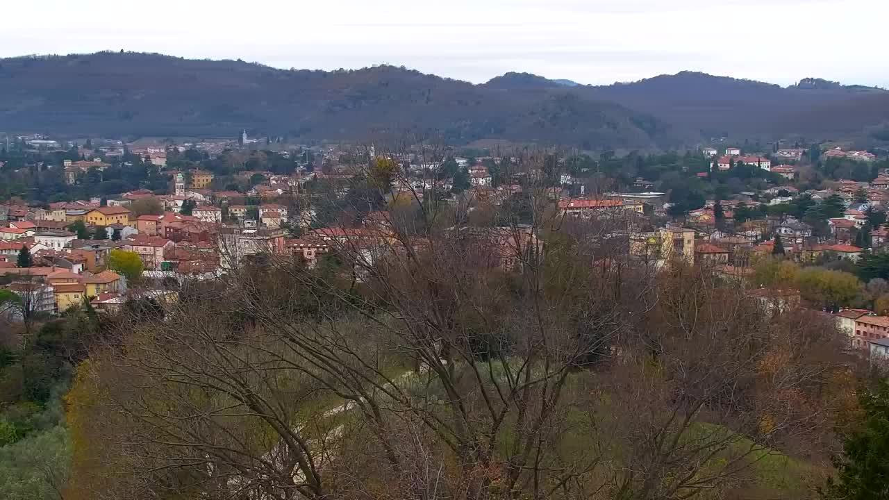 Nova Gorica e Gorizia: Panorama Mozzafiato dal Convento Francescano di Castagnevizza