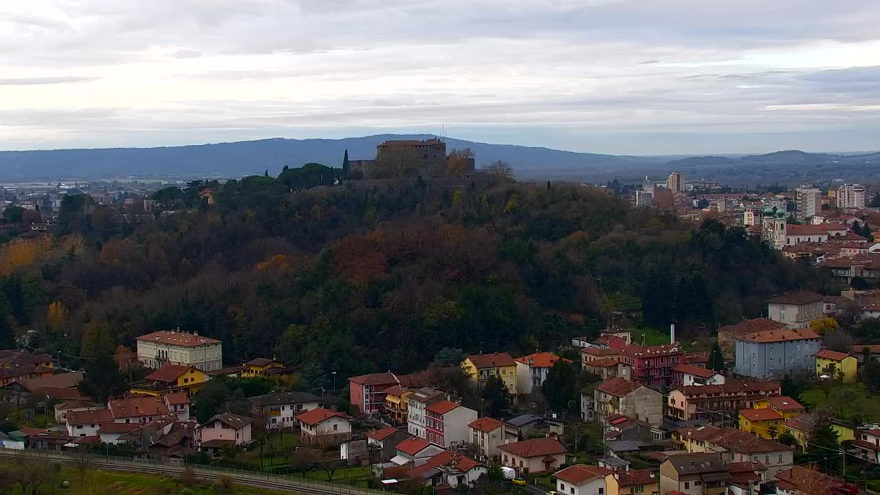 Nova Gorica e Gorizia: Panorama Mozzafiato dal Convento Francescano di Castagnevizza